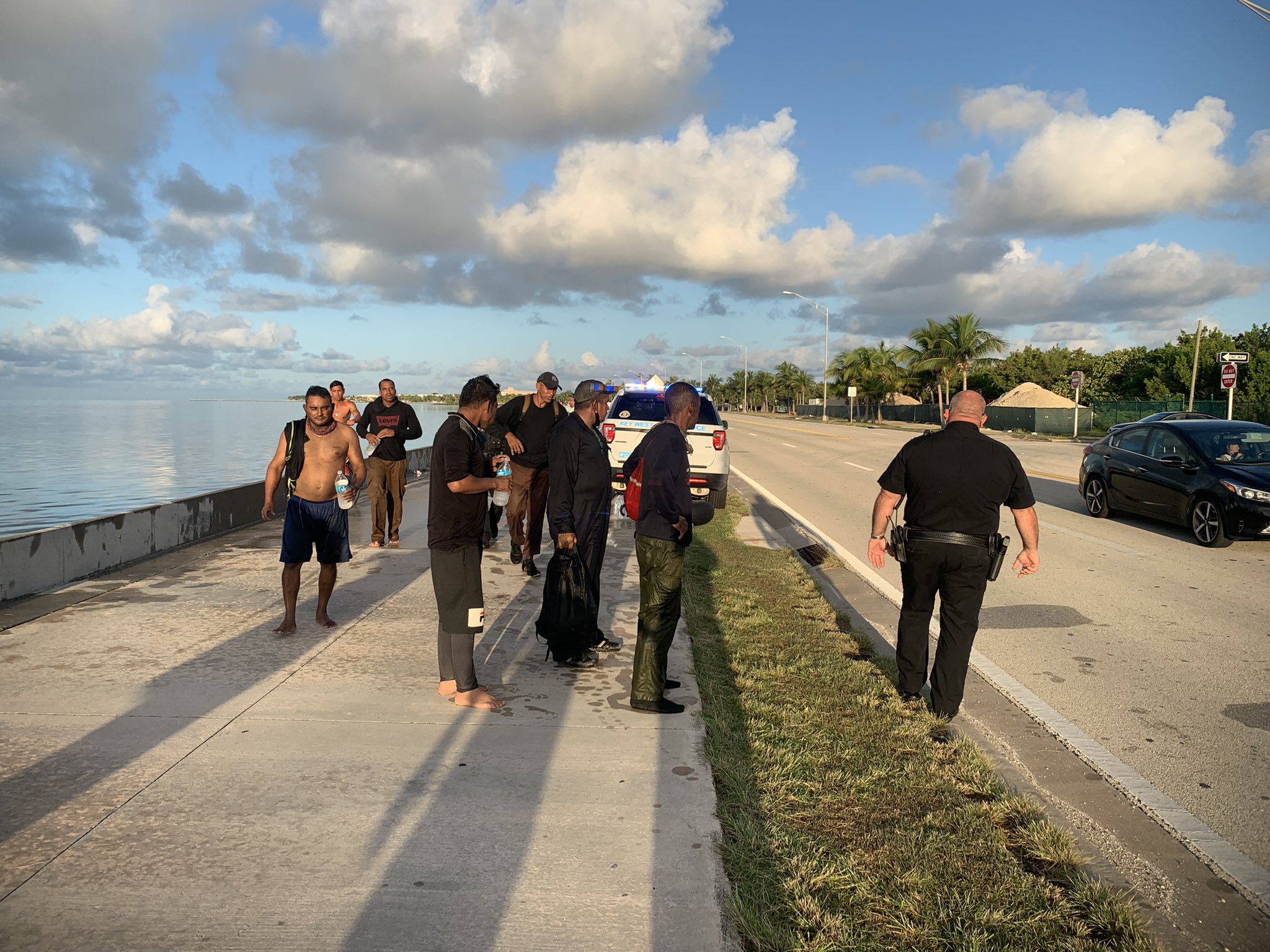 Así fue la llegada de 17 balseros cubanos a Key West (VIDEO) 15