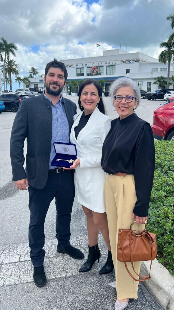 Activista cubana Rosa María Payá recibe las llaves de la Ciudad de Miami 10 Activista cubana Rosa María Payá recibe las llaves de la Ciudad de Miami 10