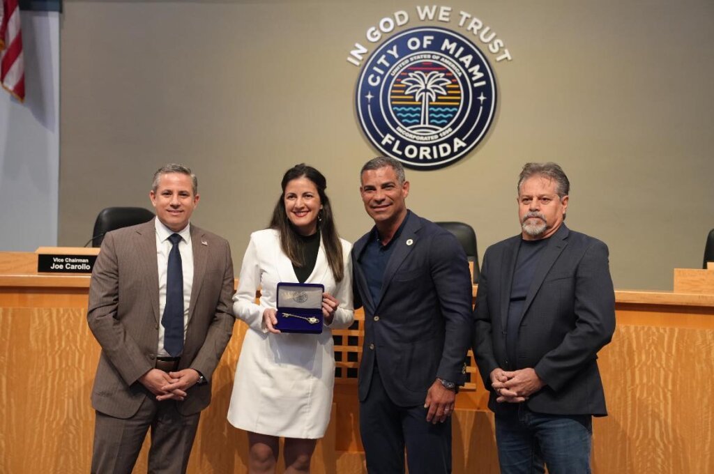 Activista cubana Rosa María Payá recibe las llaves de la Ciudad de Miami 8 Activista cubana Rosa María Payá recibe las llaves de la Ciudad de Miami 8