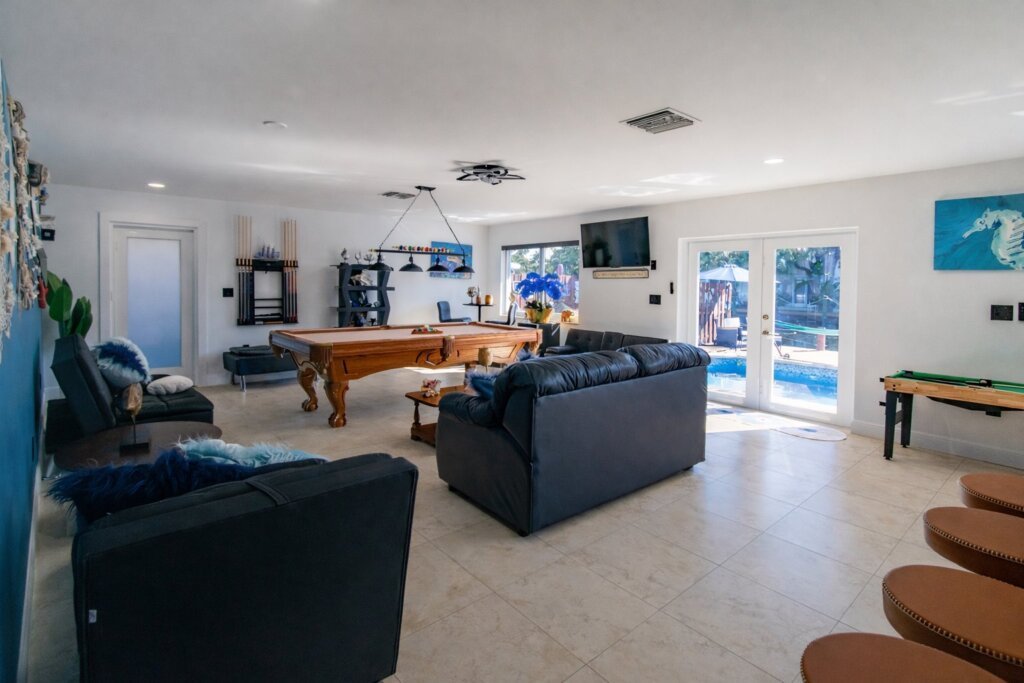 Así quedó la tercera casa que compró Cuqui la Mora en Florida: "Pronto disponible en Airbnb" 41 Así quedó la tercera casa que compró Cuqui la Mora en Florida: "Pronto disponible en Airbnb" 39