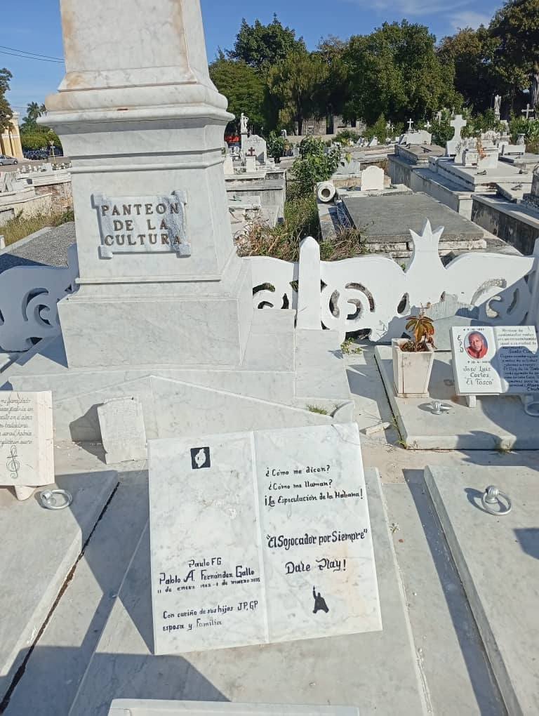 Vandalizan la tumba de Paulito FG en el Cementerio de Colón 5 Vandalizan la tumba de Paulito FG en el Cementerio de Colón 5